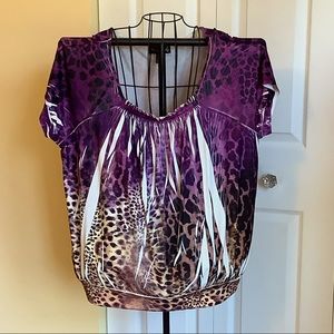 Colorful top. Excellent condition.